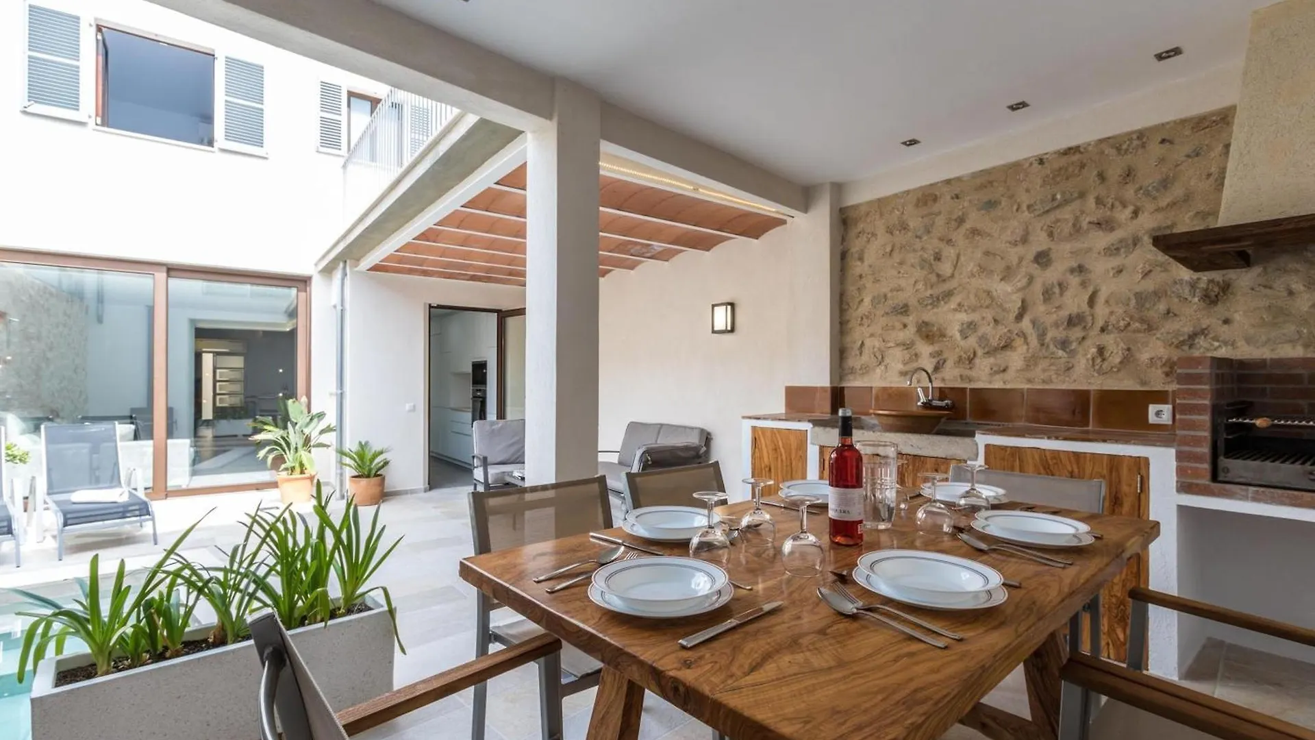 Historic Pollensa Townhouse Casa Bugera 3 Bedrooms Private Pool Walking Distance To Centre Villa