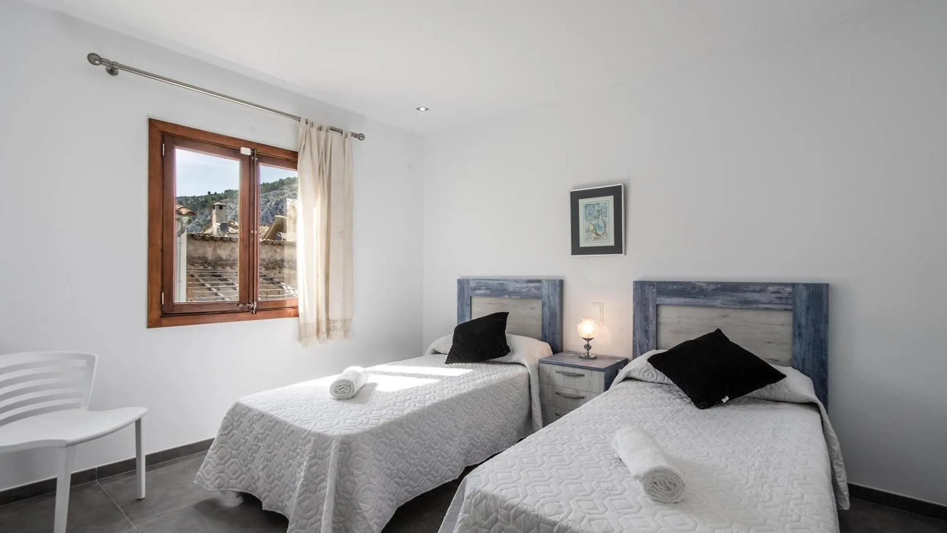 Historic Pollensa Townhouse Casa Bugera 3 Bedrooms Private Pool Walking Distance To Centre 0*, Pollenca