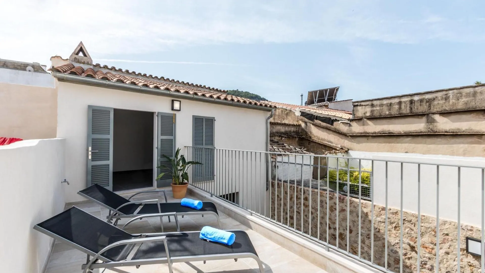 Historic Pollensa Townhouse Casa Bugera 3 Bedrooms Private Pool Walking Distance To Centre Spain
