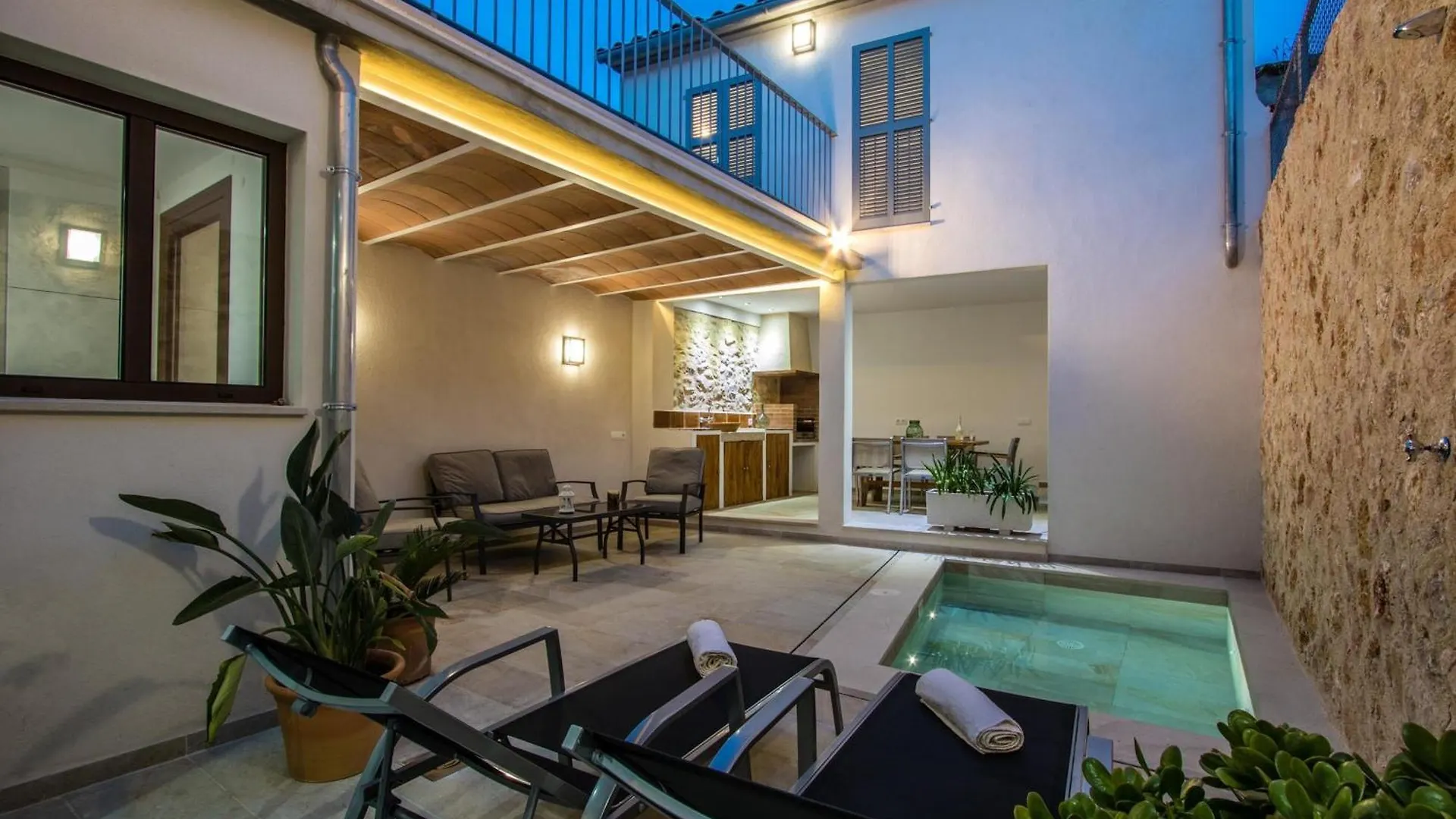 Historic Pollensa Townhouse Casa Bugera 3 Bedrooms Private Pool Walking Distance To Centre Villa Pollenca